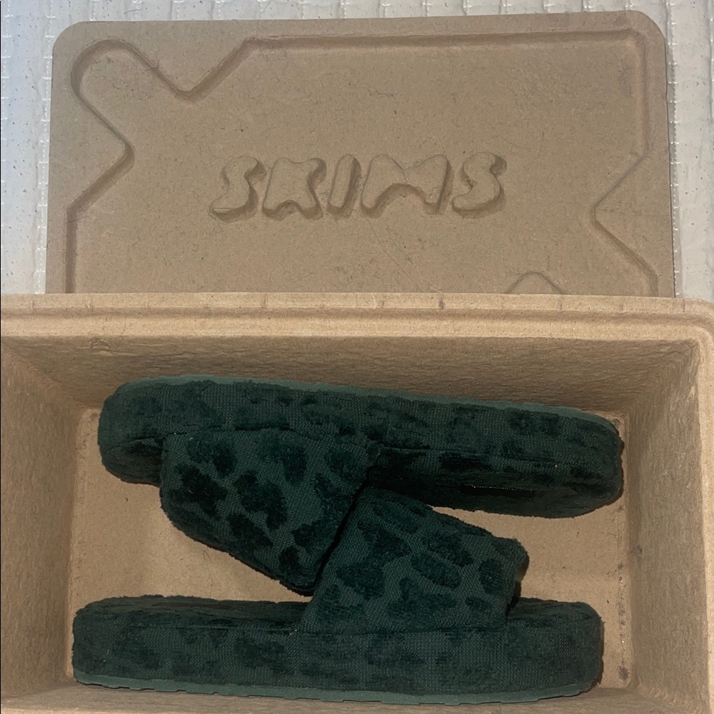 SKIMS Dark Green Leopard Print Slippers